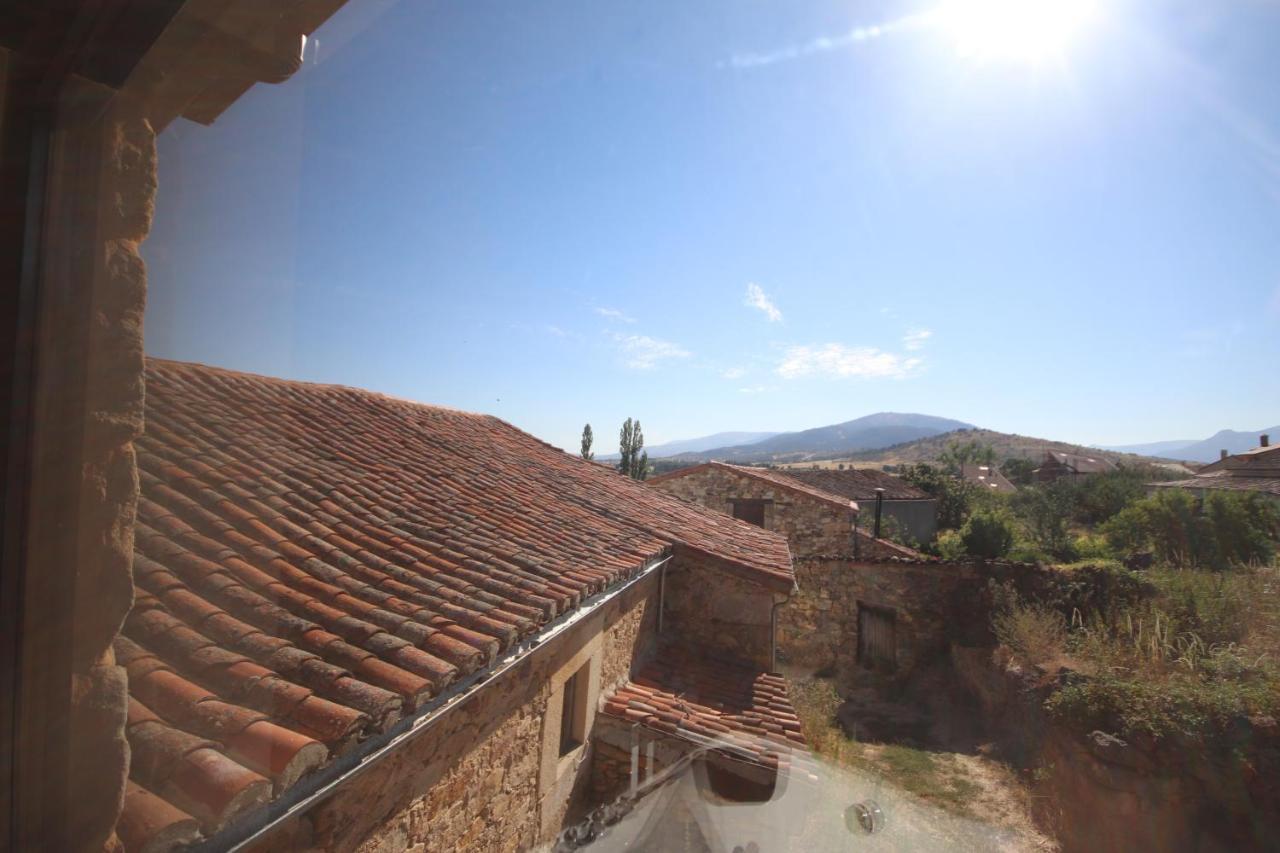 Loboratorio Rural - La Majada Del Acebo Villa Navatejares Kültér fotó